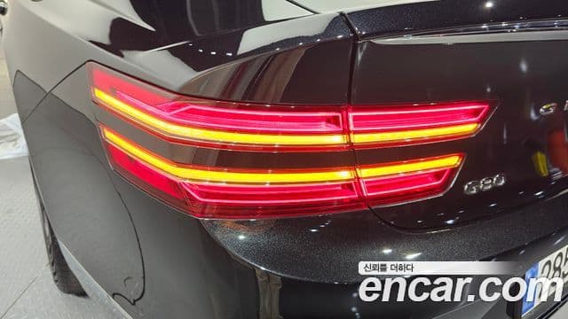 Genesis G80 2025 — Photo 16/32