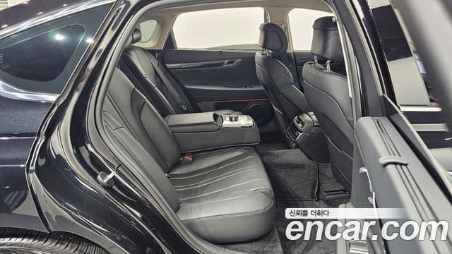 Genesis G80 2025 — Photo 29/32