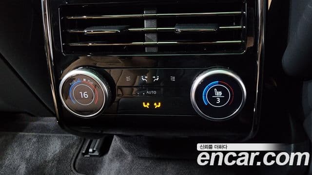 Land Rover Range Rover Sport 2025 — Фото 12/20