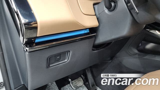 Land Rover Range Rover Sport 2025 — Şəkil 37/40