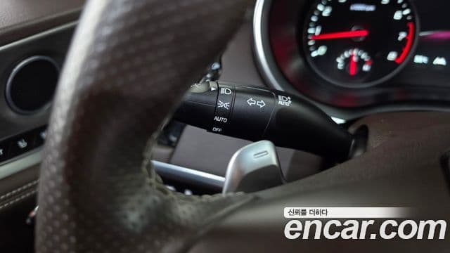 Kia Stinger Meister 2021 — Photo 34/35