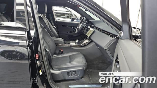 Land Rover Range Rover Evoque 2024 — Photo 14/32
