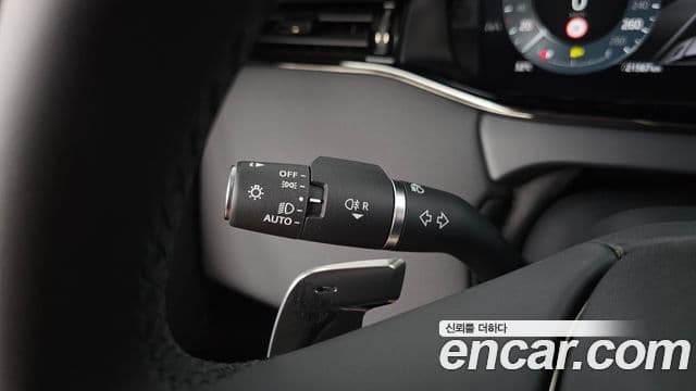 Land Rover Range Rover Evoque 2024 — Photo 8/32