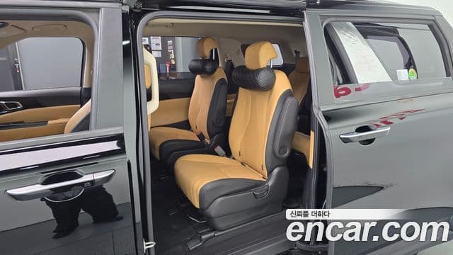 Kia Carnival 2021 — Фото 11/20