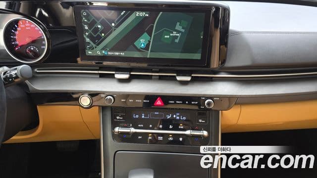Kia Carnival 2021 — Фото 12/20