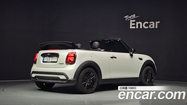 Mini Cooper Convertible 2024 — ფოტო 2/20