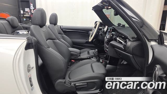 Mini Cooper Convertible 2024 — ფოტო 11/20