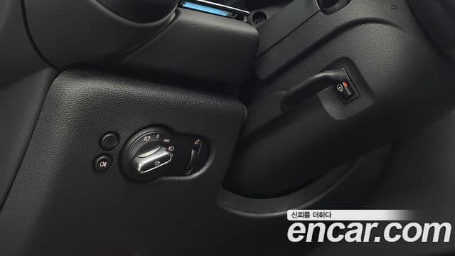 Mini Cooper Convertible 2024 — ფოტო 9/20