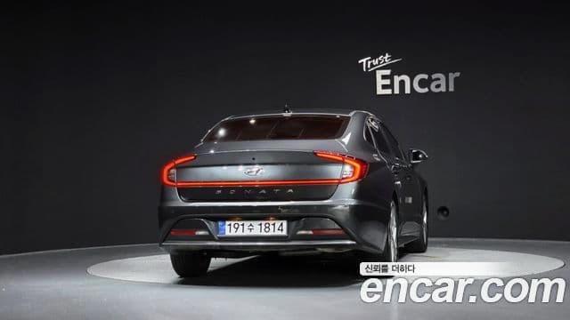 Hyundai Sonata 2022 — Фото 4/20