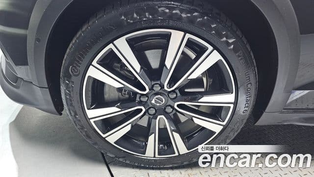 Volvo V60 Cross Country 2025 — ფოტო 23/33
