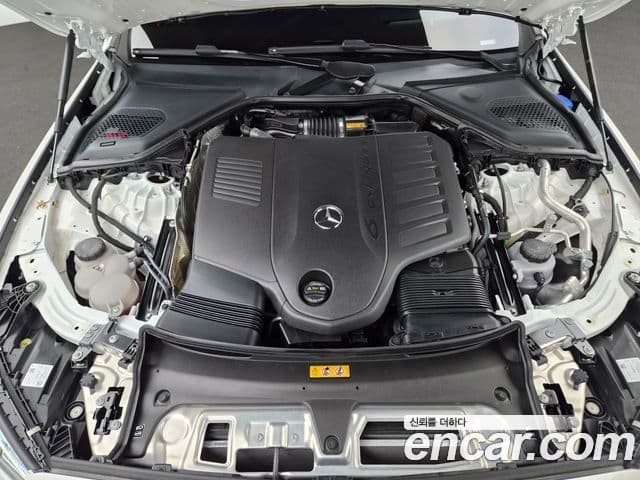 Mercedes-Benz E-Class 2026 — Photo 1/20