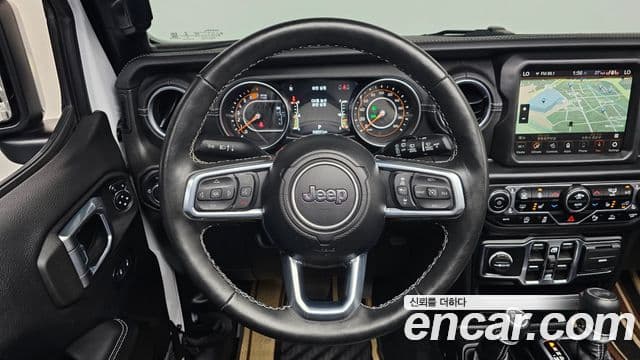 Jeep Wrangler 2023 — Фото 14/20