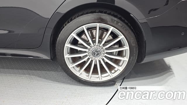 Mercedes-Benz AMG GT 2021 — Şəkil 14/32