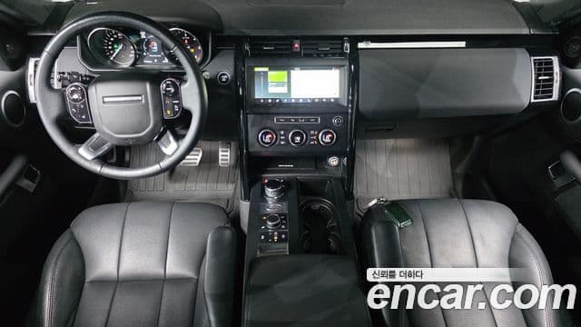 Land Rover Discovery 5 2019 — ფოტო 13/20
