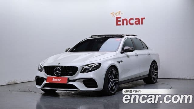 Mercedes-Benz E-Class 2019 — Фото 1/20