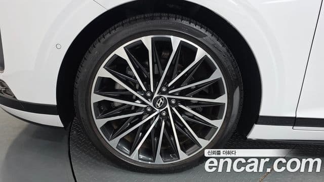 Hyundai Grandeur 2025 — Фото 5/20