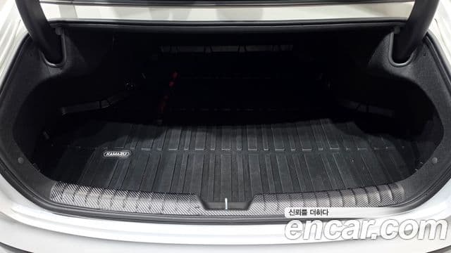 Hyundai Grandeur 2025 — Фото 17/20