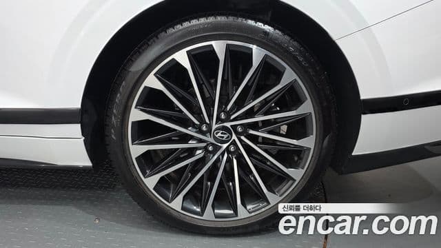 Hyundai Grandeur Hybrid 2025 — Photo 6/37
