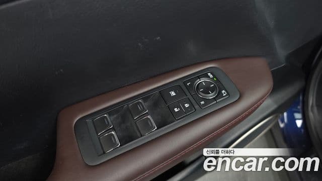 Lexus RX450h 2021 — Şəkil 25/38