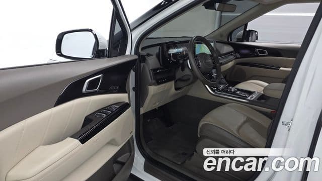 Kia Carnival 2021 — Фото 10/20