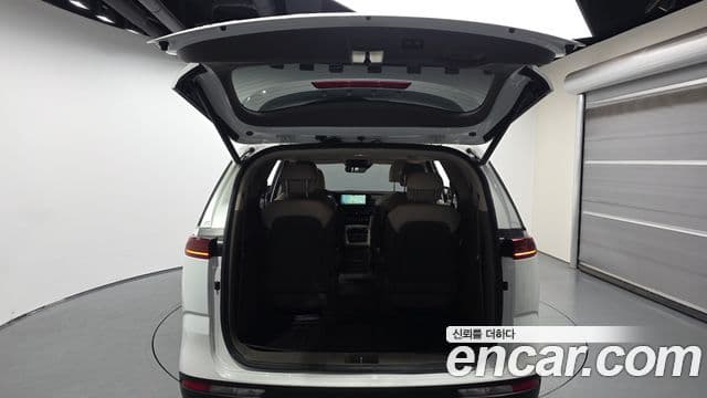 Kia Carnival 2021 — Фото 20/20