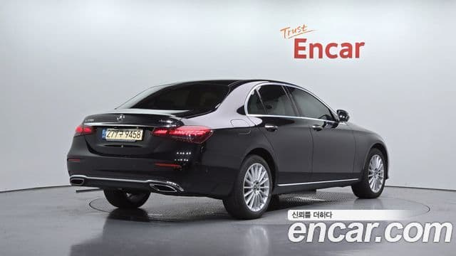 Mercedes-Benz E-Class 2021 — Şəkil 14/30