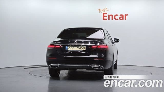 Mercedes-Benz E-Class 2021 — Şəkil 21/30