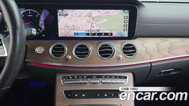 Mercedes-Benz E-Class 2021 — Şəkil 4/30