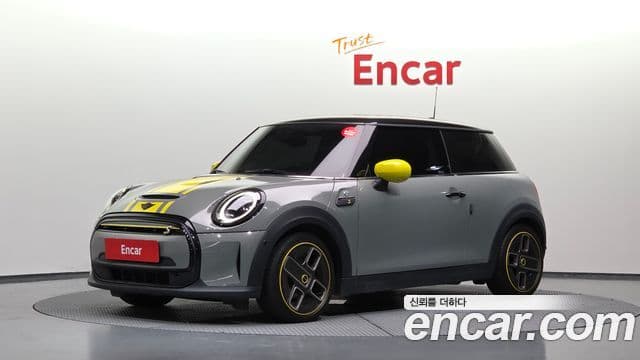 Mini Cooper Electric 2022 — ფოტო 20/20