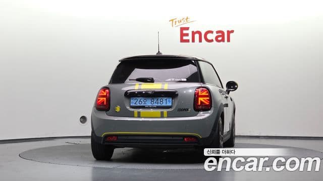 Mini Cooper Electric 2022 — ფოტო 3/20