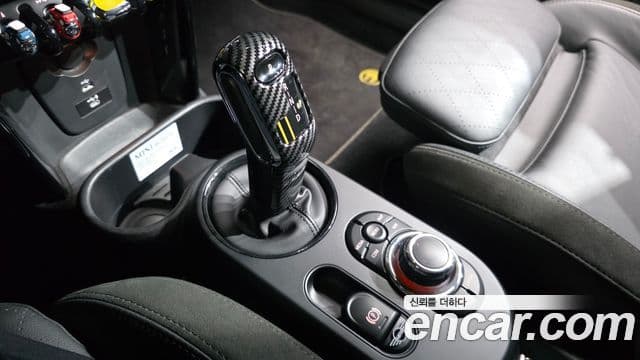 Mini Cooper Electric 2022 — ფოტო 10/20