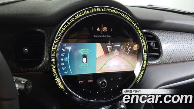 Mini Cooper Electric 2022 — ფოტო 14/20