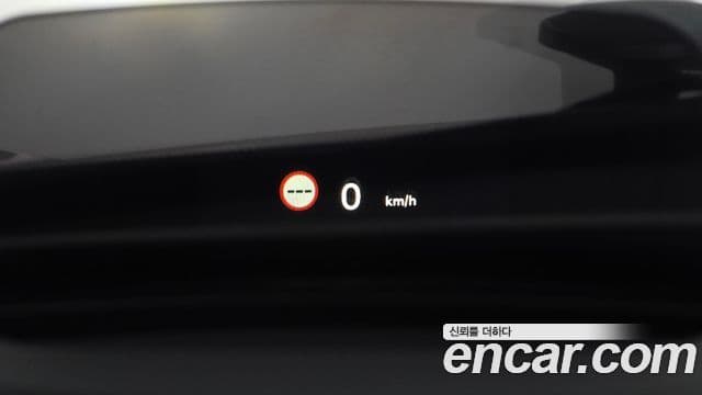 Mini Cooper Electric 2022 — ფოტო 18/20