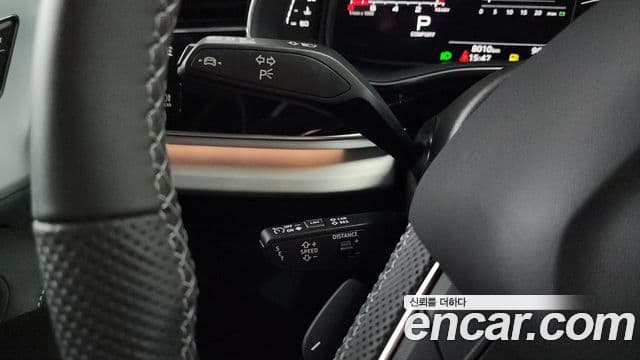 Audi Q8 2025 — Photo 29/36