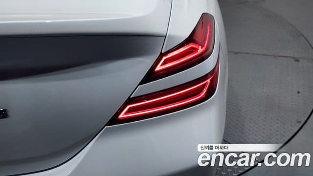 Genesis G70 2023 — Şəkil 31/34