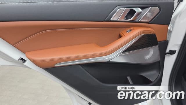 BMW X5 2025 — Photo 14/38