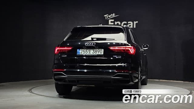 Audi Q3 2023 — Фото 3/20