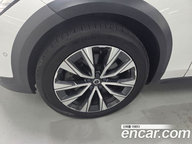 Volvo V90 Cross Country 2020 — ფოტო 8/14