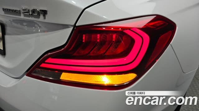Genesis G70 2019 — Photo 19/32