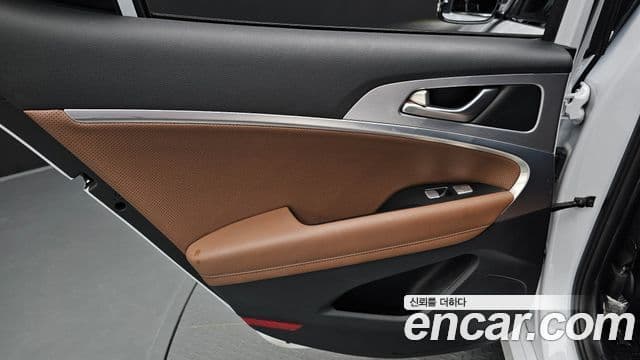 Genesis G70 2019 — Photo 25/32