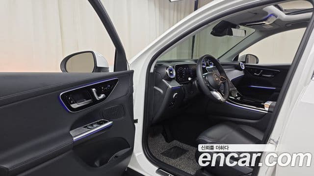 Mercedes-Benz GLC-Class 2023 — Фото 10/20