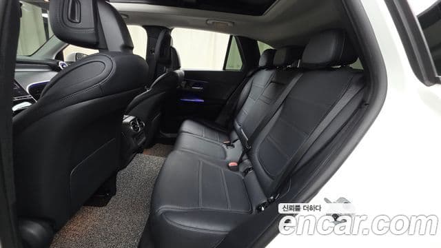 Mercedes-Benz GLC-Class 2023 — Фото 12/20