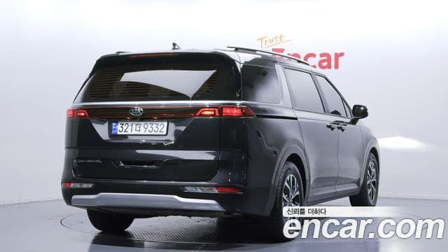 Kia Carnival 2020 — Фото 2/20