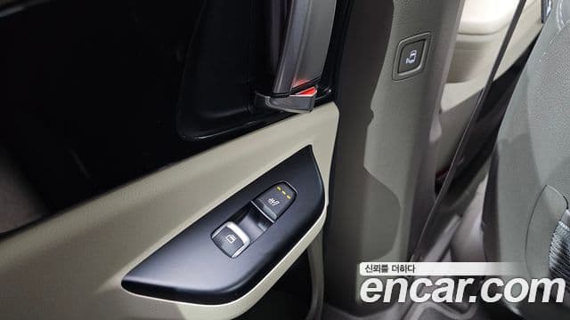 Kia Carnival 2020 — Фото 18/20