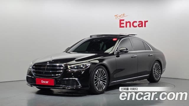 Mercedes-Benz S-Class 2021 — Photo 8/35