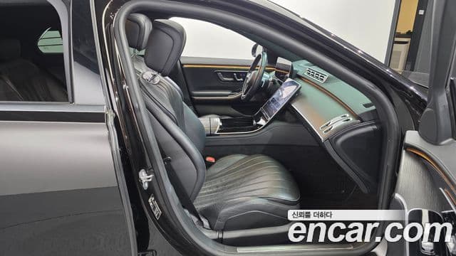 Mercedes-Benz S-Class 2021 — Photo 20/35