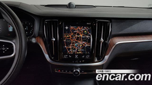 Volvo V60 Cross Country 2021 — Фото 12/20
