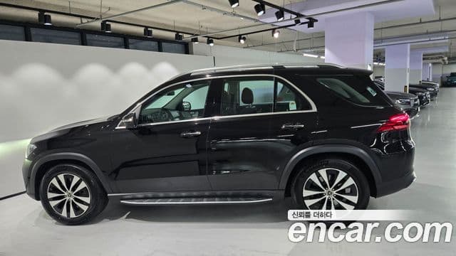 Mercedes-Benz GLE-Class 2026 — Фото 6/20
