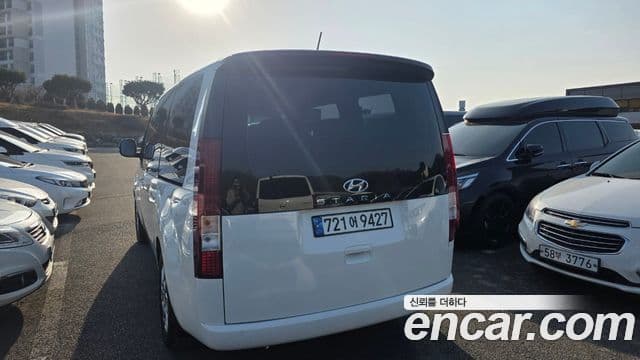 Hyundai Staria 2023 — Фото 12/12