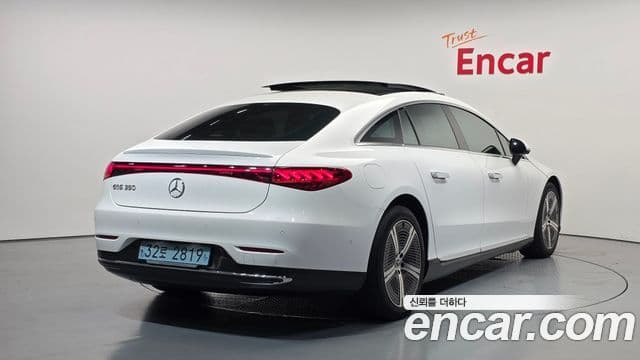 Mercedes-Benz EQS 2022 — ფოტო 14/32